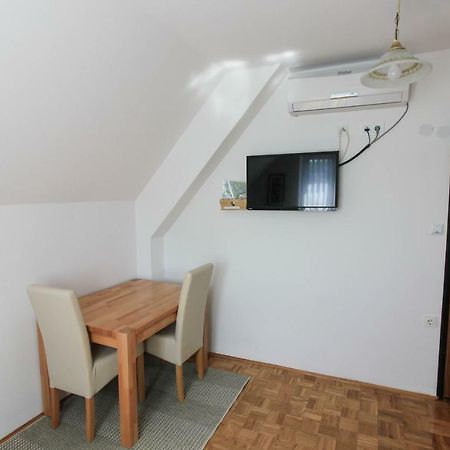 فندق House Milan Rastovača المظهر الخارجي الصورة