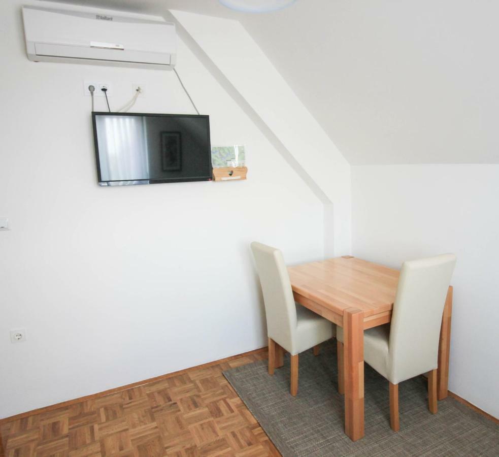 فندق House Milan Rastovača المظهر الخارجي الصورة