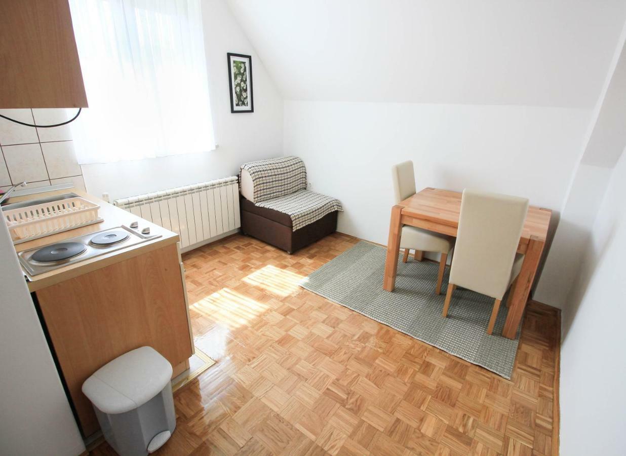 فندق House Milan Rastovača المظهر الخارجي الصورة